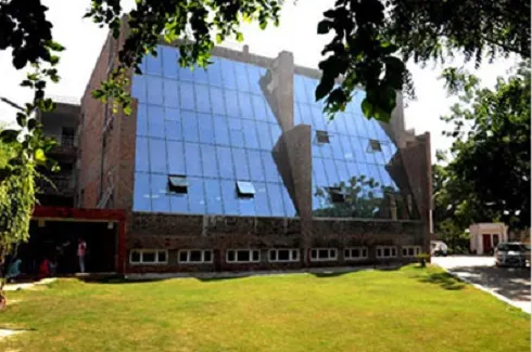 Aayojan School of Architecture campus