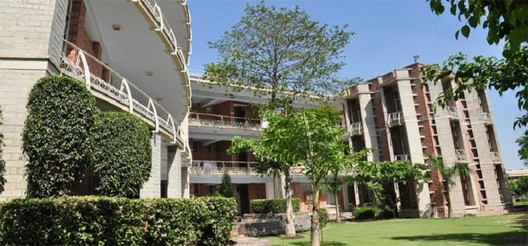 Ajay Kumar Garg Institute of Management campus