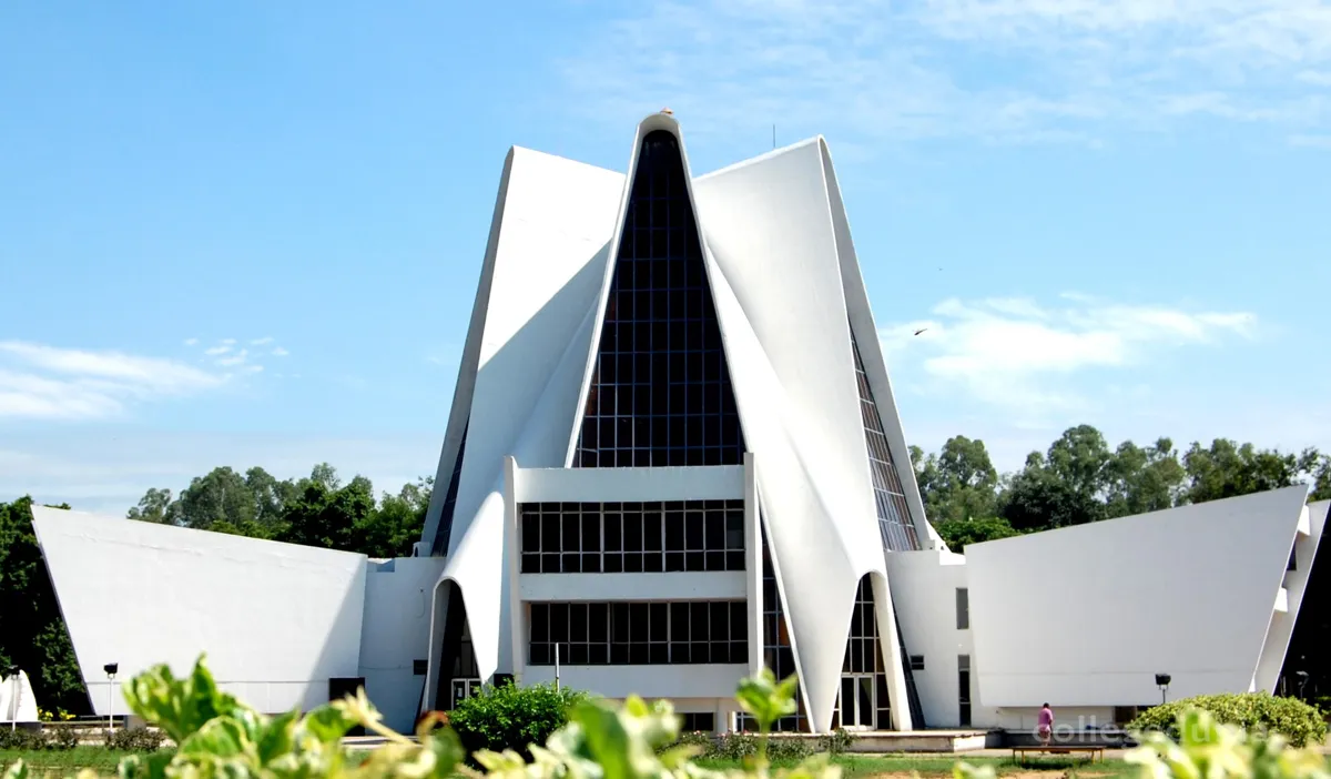 Akal Degree College for Women campus