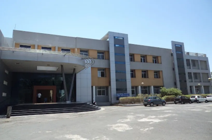 Amc Dental College, Ahmedabad campus