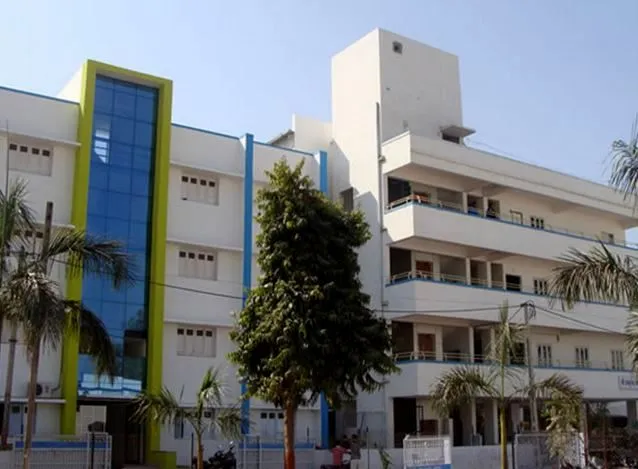 Anand Pharmacy College campus