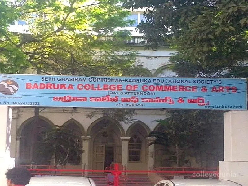 Badruka College of Commerce and Arts campus