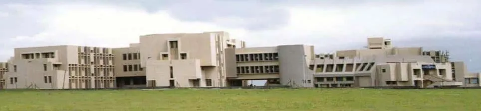 Bharati Vidyapeeth College of Pharmacy campus