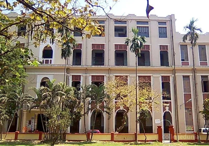 Calcutta National Medical College, Kolkata campus