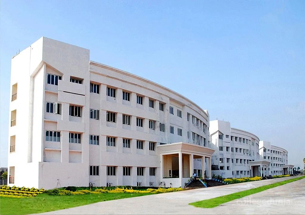 Chettinad College of Engineering & Technology campus