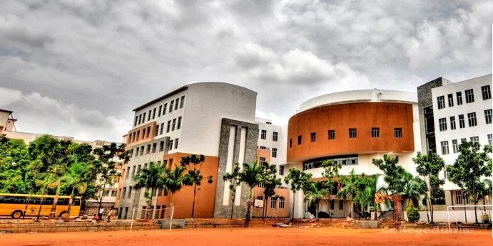 CMS College of Engineering campus