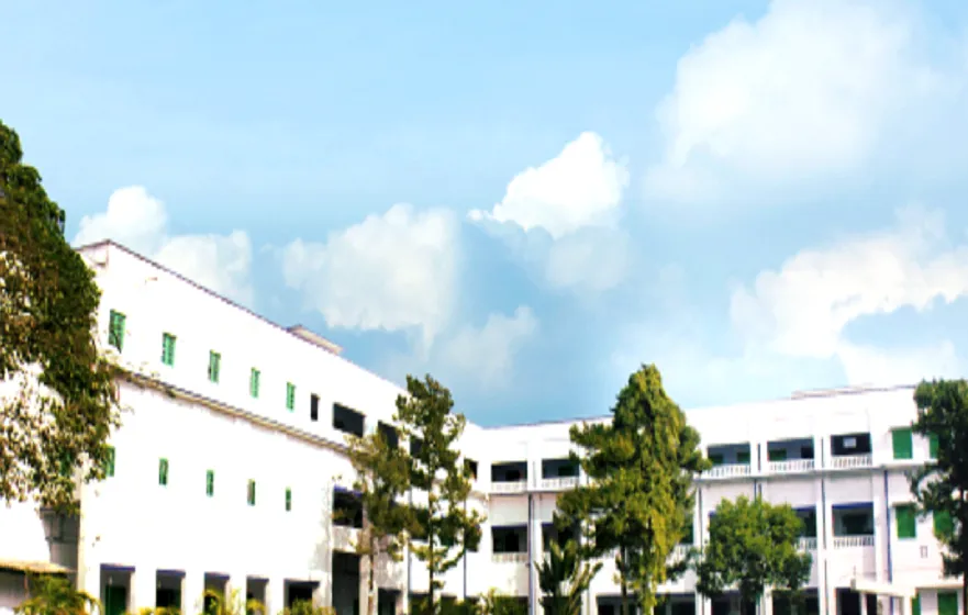 Fakir Chand College campus