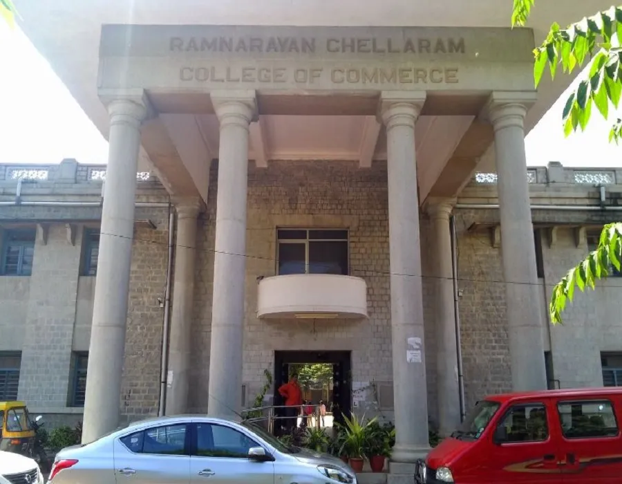 Government Ramnarayan Chellaram College of Commerce & Management campus