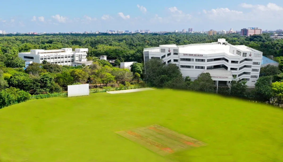 Guru Nanak College campus