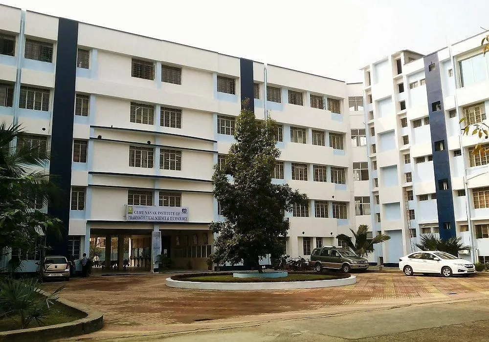 Guru Nanak College of Pharmacy campus