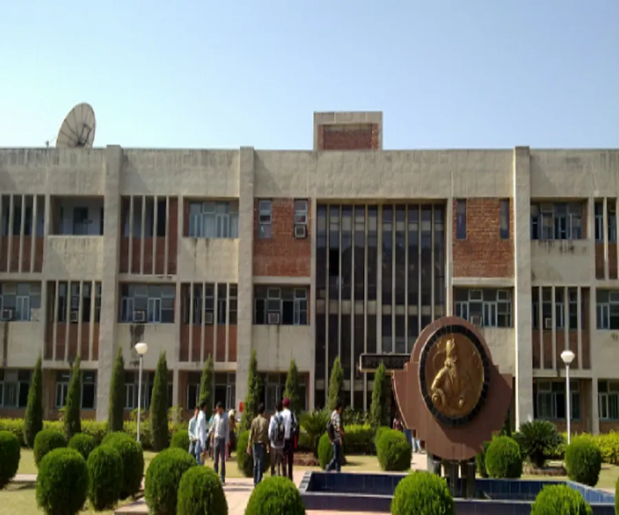 Hindu College campus