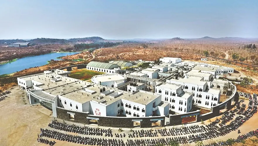 Jawaharlal Darda Institute of Engineering & Technology campus