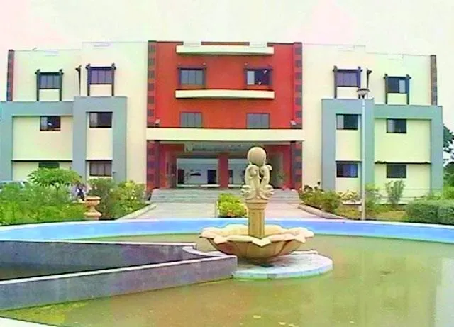 K B Raval College of Pharmacy campus