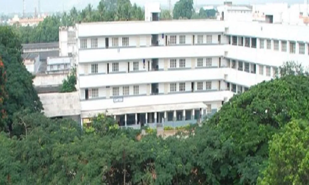 Kongunadu Arts & Science College campus