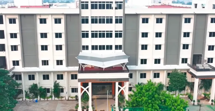 Meenakshi College of Engineering campus