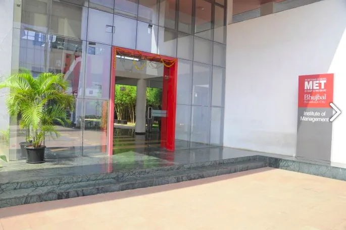 Met's Institute of Management campus