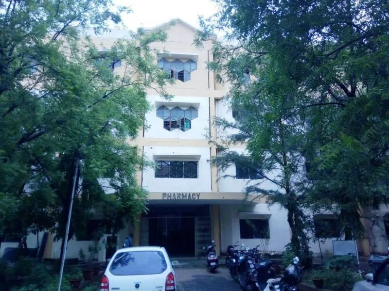 Nagpur College of Pharmacy campus