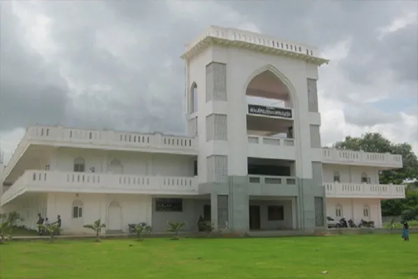 Nawab Shah Alam Khan College of Engineering & Technology campus