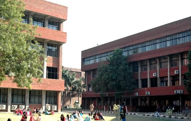 Post Graduate Government College for Girls, Chandigarh campus