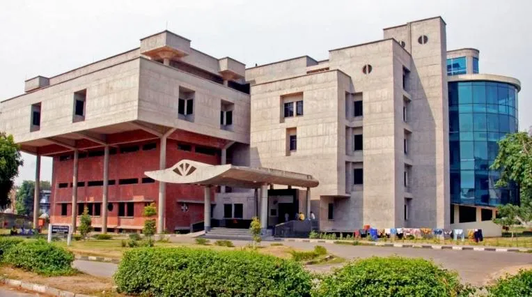 Post Graduate Institute of Medical Education and Research, Chandigarh campus