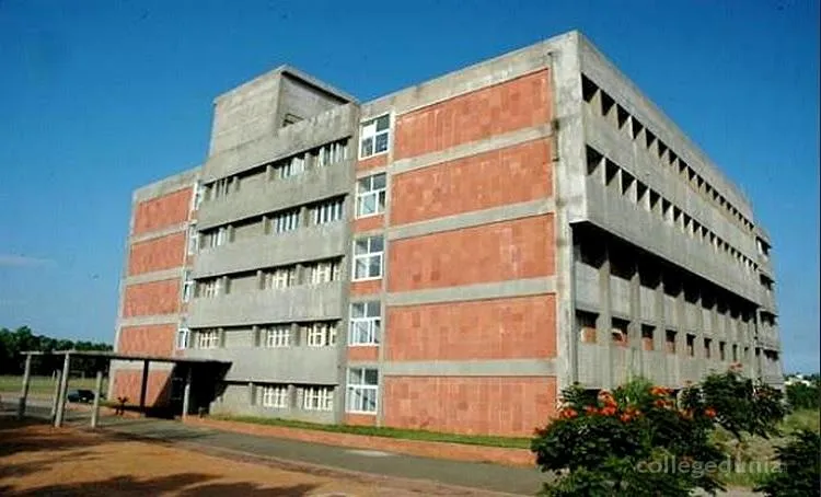 PSG Institute of Medical Sciences and Research campus