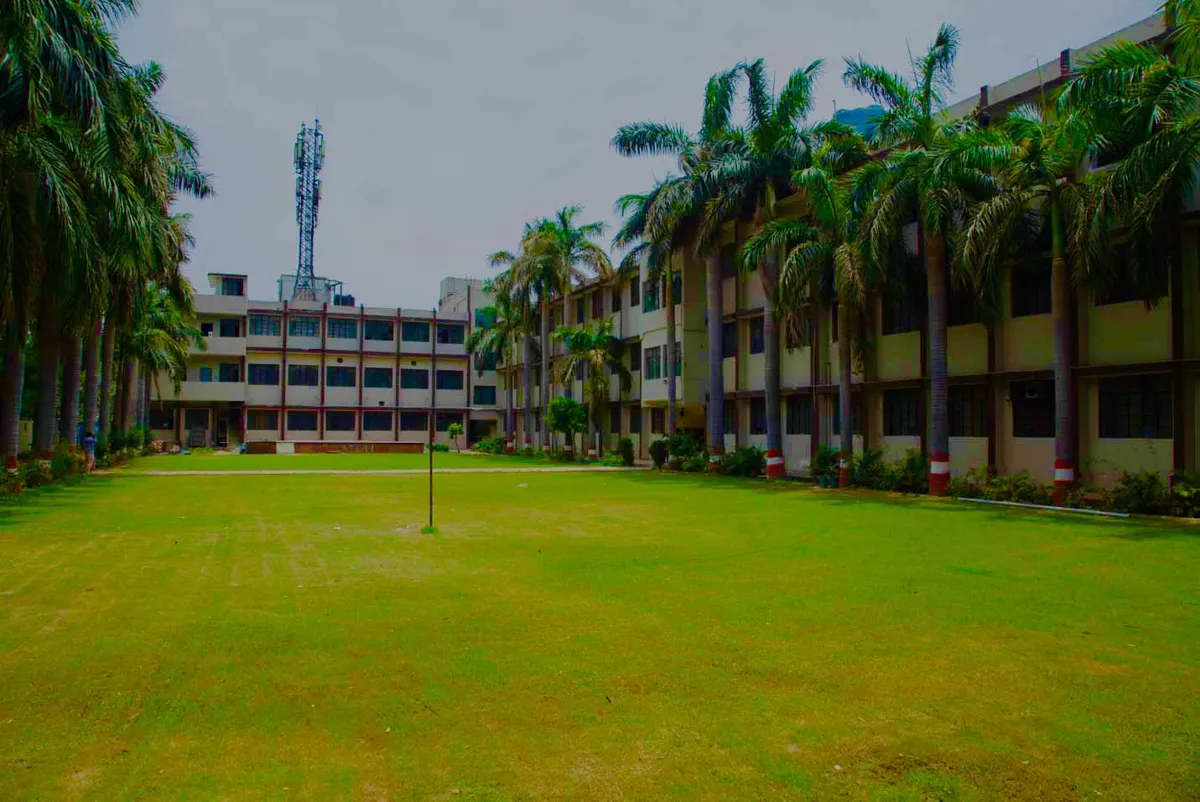 Ram Chameli Chadha Vishvas (PG) Girls College campus