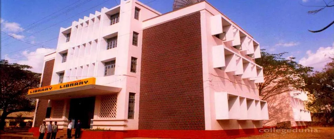 Rani Parvatidevi College of Arts and Commerce campus