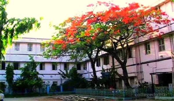 Rishi Bankim Chandra Evening College campus