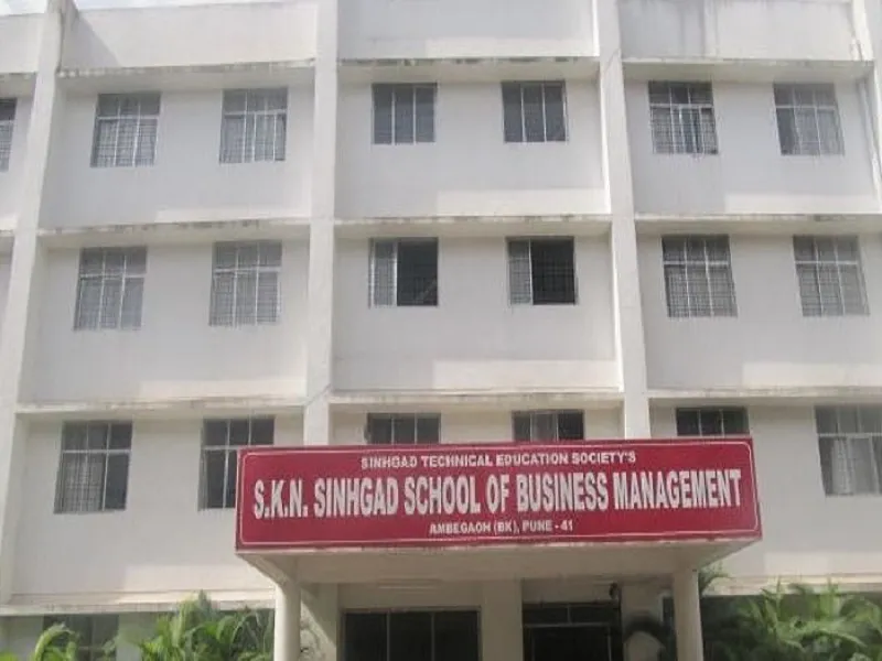 S K N Sinhgad School of Business Management campus