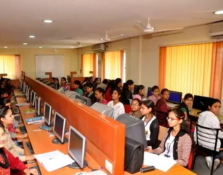 S. S. Jain Subodh P. G. Mahila Mahavidyalaya campus