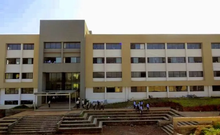 Sanghavi College of Engineering campus