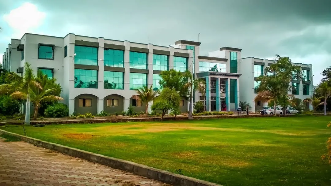Saraswati Institute of Pharmaceutical Sciences campus
