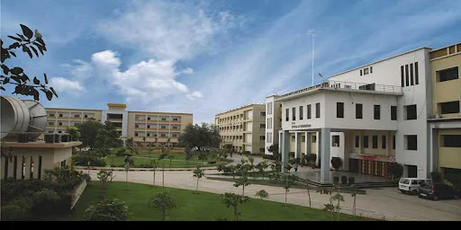 Sau. Leena Kishor Mamidwar Institute of Management Studies and Research campus