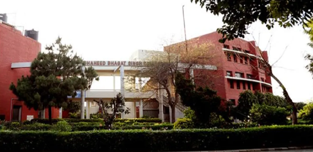 Shaheed Bhagat Singh Evening College campus