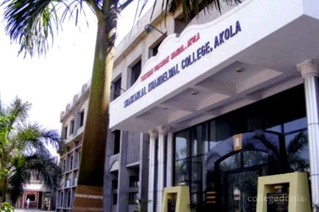 Shankarlal Khandelwal Arts Science and Commerce College campus