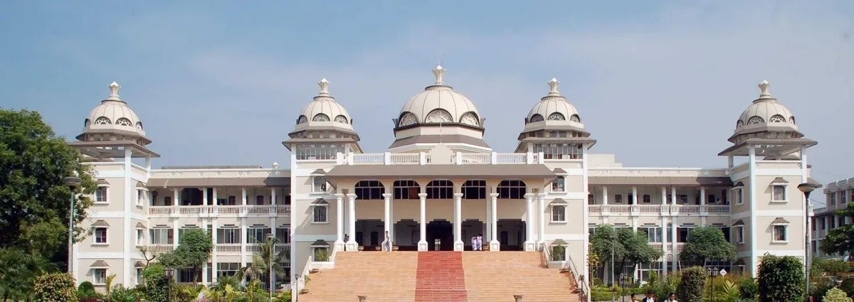 Sharad Pawar Dental College & Hospital campus