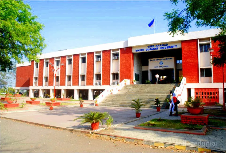 Shri Shambhubhai V Patel College of Computer Science and Business Management campus