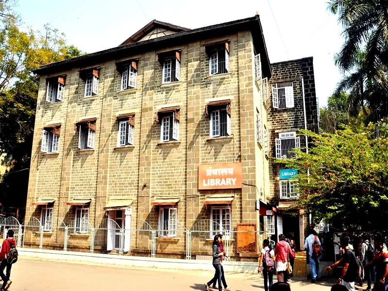 Sir Parashurambhau College Pune campus
