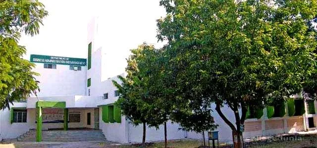 Smt. Kesharbai Lahoti Mahavidyalaya campus