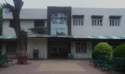 Smt Radhadevi Goenka College for Women campus