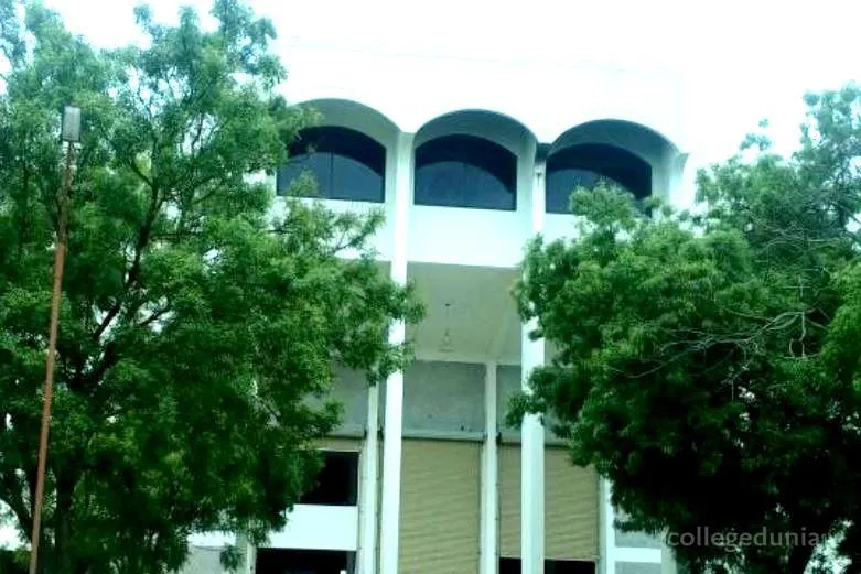 Subbalakshmi Lakshmipathy College of Science campus