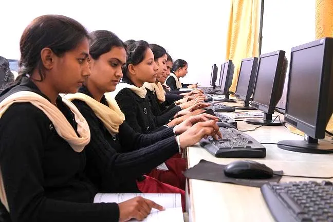 Tara Vivek College campus