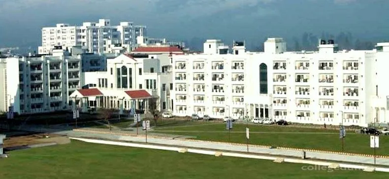 Teerthanker Mahaveer University campus
