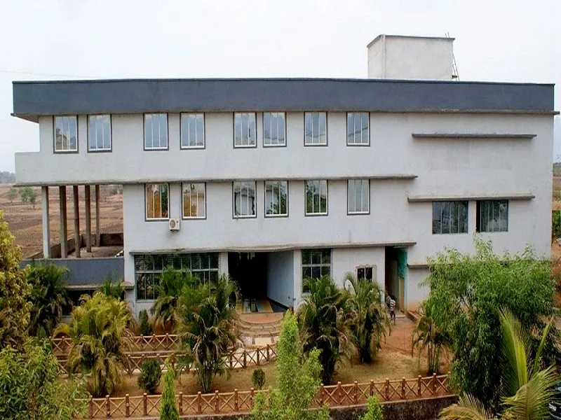 Yadavrao Tasgaonkar Institute of Engineering and Technology campus