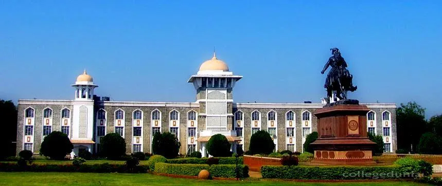 Yashwantrao Chavan Warana Mahavidyalaya campus